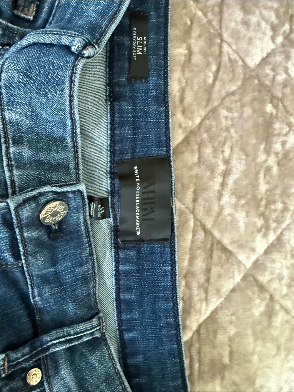 White House Black Market Women's Dark Blue mid rise slim straight jeans. Size 12 - Picture 3 of 4